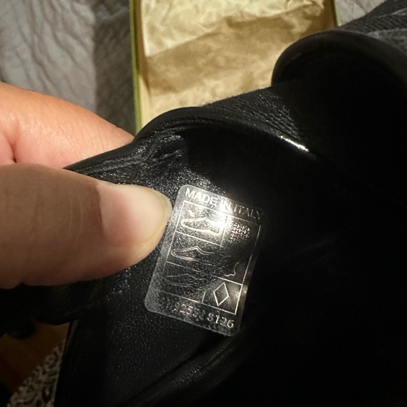 Gucci GG Monogram Granada Sandals - Picture 7 of 8